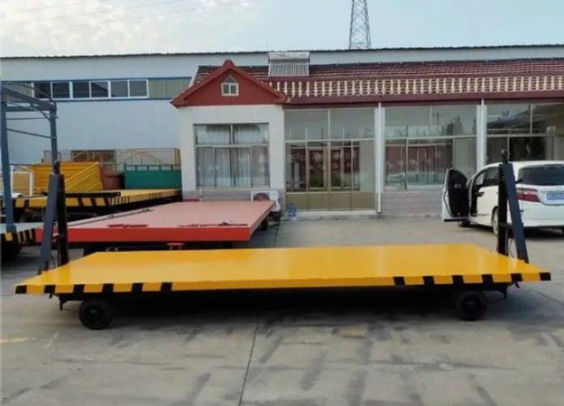 平板拖车